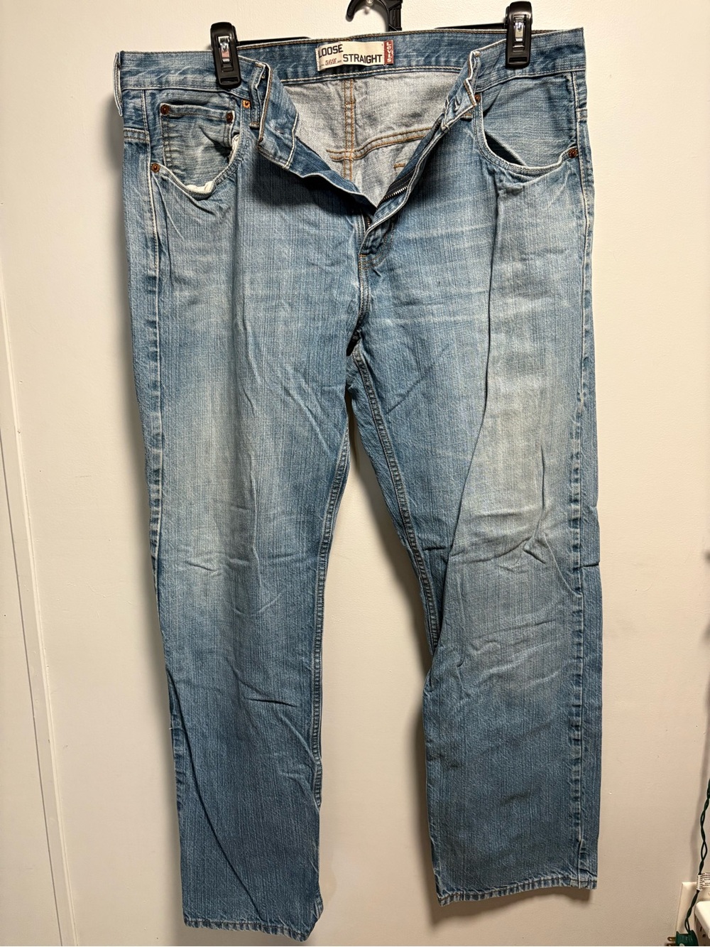 Levi’s 569 ‘Loose Straight” 36W x 34 L